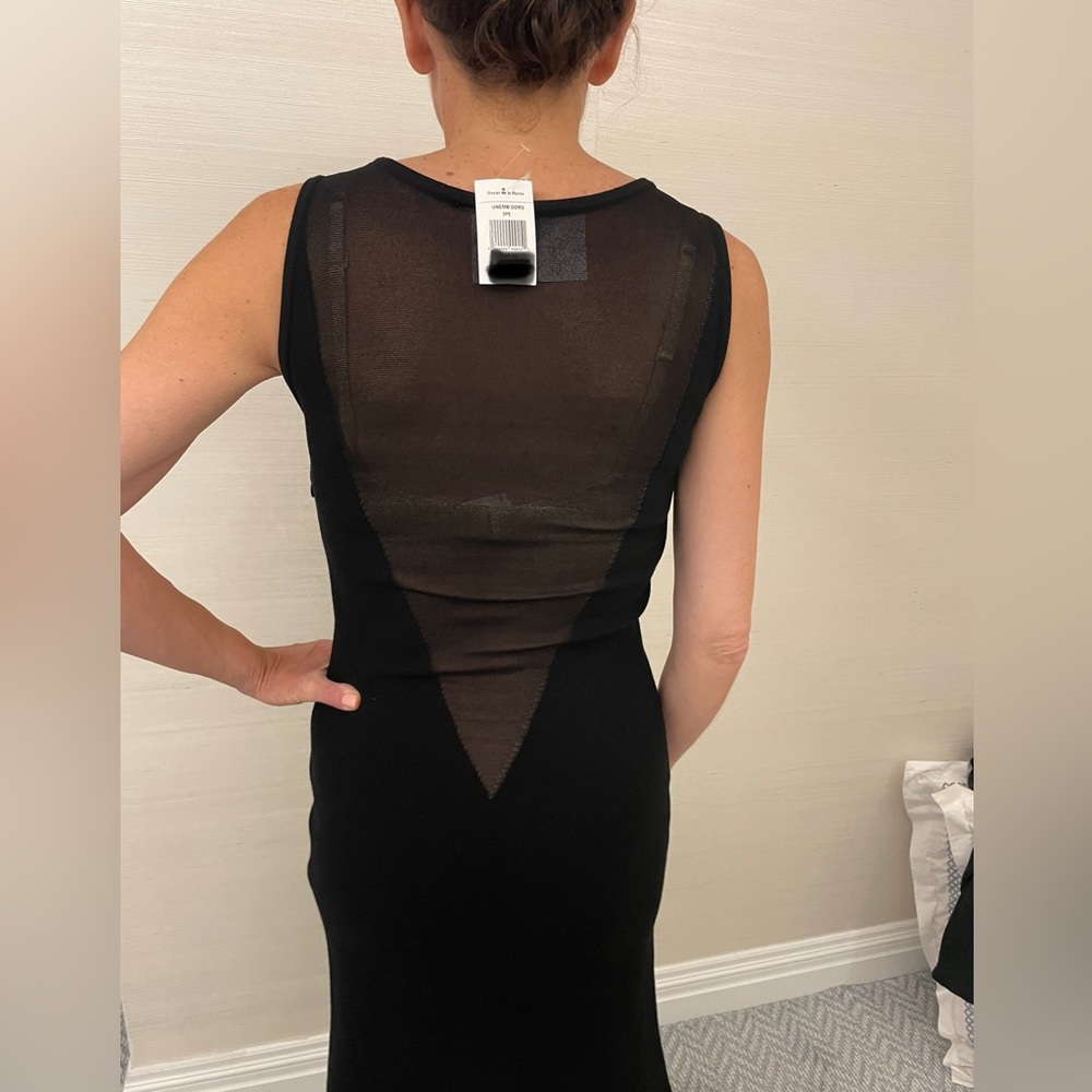 Oscar de la Renta fall 2022 black LBD sample size 1 (0-2)